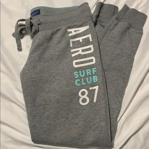 Ladies Aéropostale surf club sweat pant/joggers.